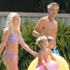 Britney Spears, ses enfants Sean Preston et Jayden James, et le fiancé de la chanteuse, Jason Trawick, se rendent à la plage, à Hawaï, le jeudi 5 juillet 2012.