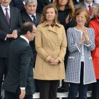 Valérie Trierweiler : Sage au défilé du 14 juillet, François Hollande la recadre