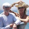 Elle Macpherson et Roger Jenkins filent le parfait amour le 16 juillet 2012 à Ibiza