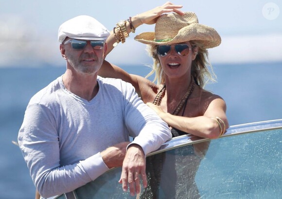 Elle Macpherson et Roger Jenkins filent le parfait amour le 16 juillet 2012 à Ibiza