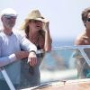 Elle Macpherson et son compagnon Roger Jenkins le 16 juillet 2012 à Ibiza
