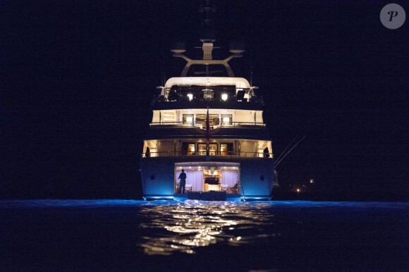 Exclu : Voici le Latitude, yacht sur lequel Rihanna et ses amies profitent de quelques jours de vacances. Le 19 juillet 2012.