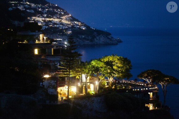 Exclu : Le village de Positano de nuit, un décor idéal pour des vacances estivales. Le 19 juillet 2012.