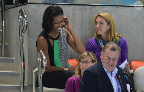Michelle Obama assiste aux épreuves de natation au parc aquatique, situé dans le Parc olympique à Stratford (Londres), le samedi 28 juillet 2012.