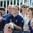 Le prince Harry et la princesse Eugenie d'York étaient présents lundi 30 juillet 2012 à Greenwich Park pour voir Zara Phillips sur High Kingdom dans l'épreuve de cross du concours complet aux Jeux olympiques de Londres.