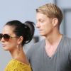 Olivia Munn et son petit ami Joel Kinnaman arrivent à l'aéroport JFK à New York le 30 juillet 2012