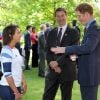 Le prince Harry recevait le 2 août 2012 à Clarence House de jeunes médaillés des récents School Games, dont il est président. Une rencontre qu'il a animée de son humour irrésistible, aux dépens notamment du secrétaire d'Etat Jeremy Hunt.