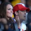 Le prince William et sa douce compagne Kate enjoués le 4 août 2012 au Stade Olimpique de Londres