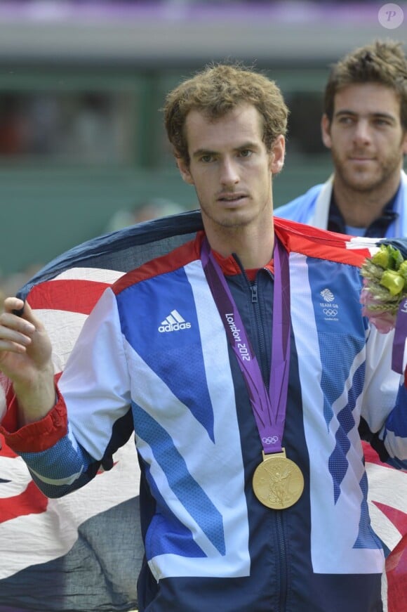 Andy Murray est devenu champion olympique en battant Roger Federer en finale le 5 août 2012 à Wimbledon à Londres