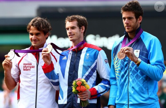 Andy Murray, Roger Federer et Juan Martin Del Potro durant la cérémonie protocolaire aux Jeux olympiques de Londres le 5 août 2012