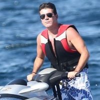 Simon Cowell : Pour tromper l'ennui, à Saint-Tropez, il s'éclate en jet-ski
