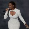 Beyoncé a interprété "I was here" dans une sublime robe blanche à paillettes, à l'ONU, le 10 août 2012