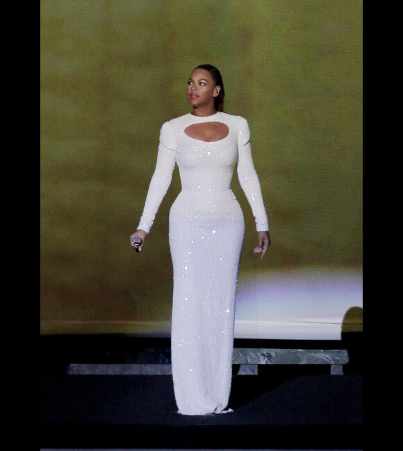 Beyoncé, solennelle, a interprété "I was here", à l'ONU, le 10 août 2012