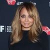 Habillée d'un top noir, d'une jupe en cuir Winterkate, d'une pochette Chanel et de souliers Jimmy Choo, Nicole Richie attirait tous les regards lors de la soirée d'ouverture du Sunset Strip Music Festival au Mondrian Hotel. Los Angeles, le 17 août 2012.