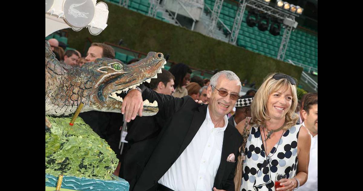 Michel Lacoste, sa femme et son croco à l'anniversaire ...
