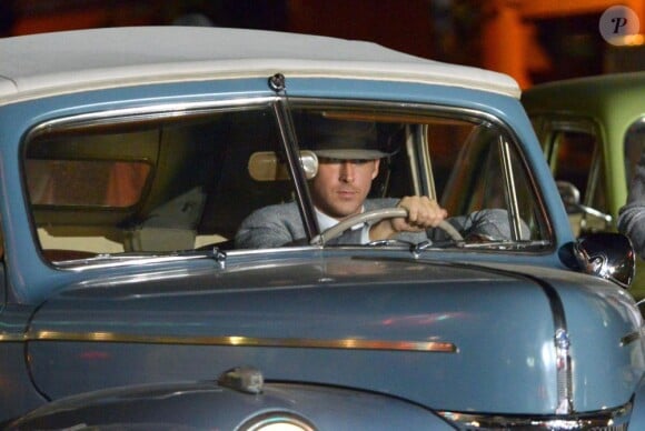 Ryan Gosling est revenu tourner de nouvelles scènes de Gangster Squad à Los Angeles, le 21 août 2012. Le studio a décidé de retirer une scène de fusillade dans un cinéma après la tuerie Colorado, survenue pendant une avant-première de The Dark Knight Rises.
