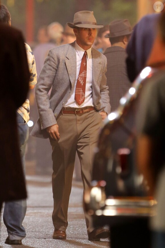 Ryan Gosling est revenu tourner de nouvelles scènes de Gangster Squad à Los Angeles, le 21 août 2012. Le studio a décidé de retirer une scène de fusillade dans un cinéma après la tuerie Colorado, survenue pendant une avant-première de The Dark Knight Rises.