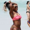 Serena Williams, très en "formes" sur une plage de Miami le 16 avril 2011