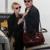 Carey Mulligan et son mari Marcus Mumford se trouvent à l'aéroport de Los Angeles le 23 août 2012