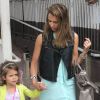 Jessica Alba et ses filles ont passé une belle journée à Los Angeles le 24 août 2012