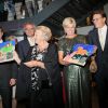 La reine Beatrix des Pays-Bas assistait, avec son fils le prince Constantijn et la princesse Laurentien, au concert LIFE: A Journey Through Time en faveur des 50 ans de la WWF néerlandaise, le 25 août 2012 au Concertgebouw d'Amsterdam.