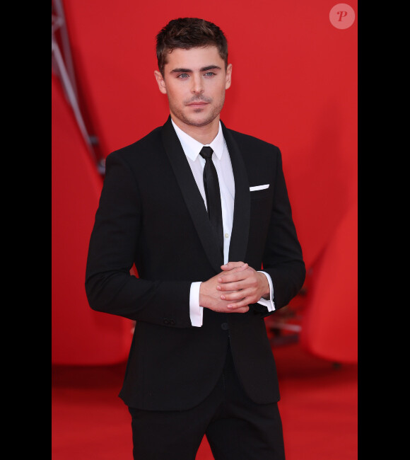 Zac Efron défile sur le tapis rouge de la Mostra de Venise, le vendredi 31 août 2012.