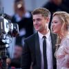 Zac Efron et Maika Monroe défilent sur le tapis rouge de la Mostra de Venise, le vendredi 31 août 2012.