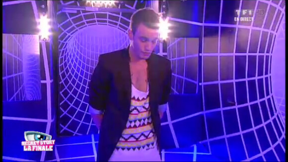 Julien dans le sas lors de la finale de Secret Story 6, vendredi 7 septembre 2012 sur TF1