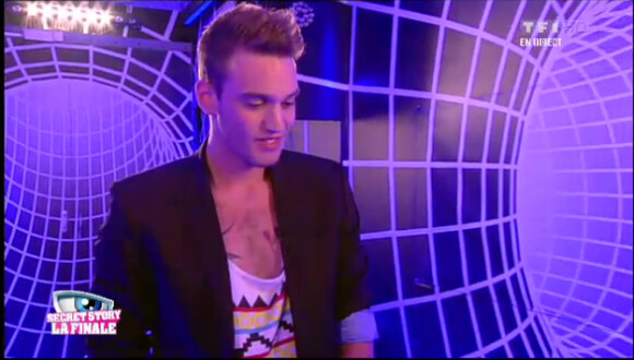 Julien dans le sas lors de la finale de Secret Story 6, vendredi 7 septembre 2012 sur TF1