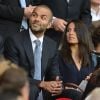 Tony Parker et sa compagne Axelle dans les tribunes du Parc des Princes le 11 août 2012