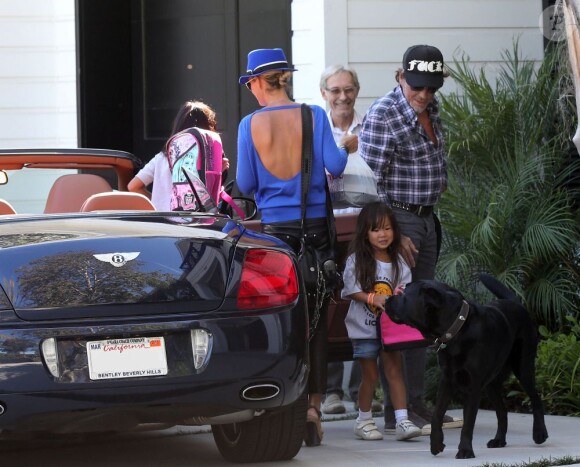 Johnny Hallyday devant son domicile de Pacific Palisades, Los Angeles, le 7 septembre 2012.