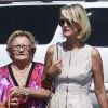 Laeticia Hallyday et sa grand-mère Eliette sont allées faire des courses à Los Angeles, le 9 septembre 2012.