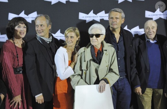 Anny Duperey, Hippolyte Girardot, Anne Consigny, Alain Resnais, Lambert Wilson et Michel Robin lors de la présentation de Vous n'avez encore rien vu à la Cinematheque Francaise de Paris, le 17 septembre 2012.
