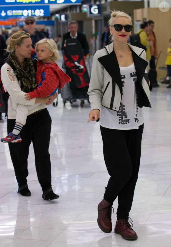 Gwen Stefani et son fils Zuma arrivent a l'aéroport Roissy Charles de Gaulle. Le 23 Septembre 2012.