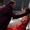 Hugh Jackman et Anne Hathaway dans Les Misérables, en salles le 20 février 2013.