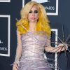 Lady Gaga en robe et chaussures Armani Privé lors des 52es Grammy Awards en janvier 2010.