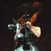 Lady Gaga en Paco Rabanne sur la scène de l'Odyssey Arena à Belfast lors des MTV European Music Awards 2011.