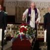 L'évêque Ole Christian Kvarme conduisait la cérémonie. Obsèques de la princesse Ragnhild, Mme Lorenzen, soeur aînée du roi Harald V de Norvège, en la chapelle royale à Oslo, le 28 septembre 2012.