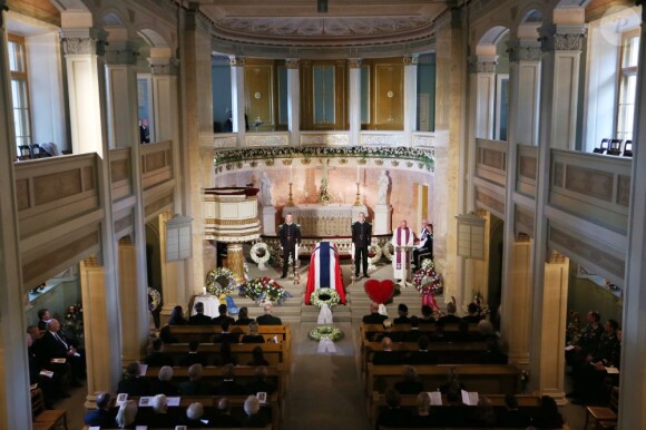 Obsèques de la princesse Ragnhild, Mme Lorenzen, soeur aînée du roi Harald V de Norvège, en la chapelle royale à Oslo, le 28 septembre 2012.