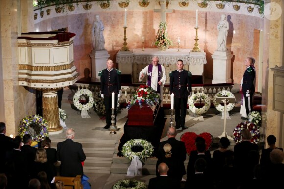 Obsèques de la princesse Ragnhild, Mme Lorenzen, soeur aînée du roi Harald V de Norvège, en la chapelle royale à Oslo, le 28 septembre 2012.