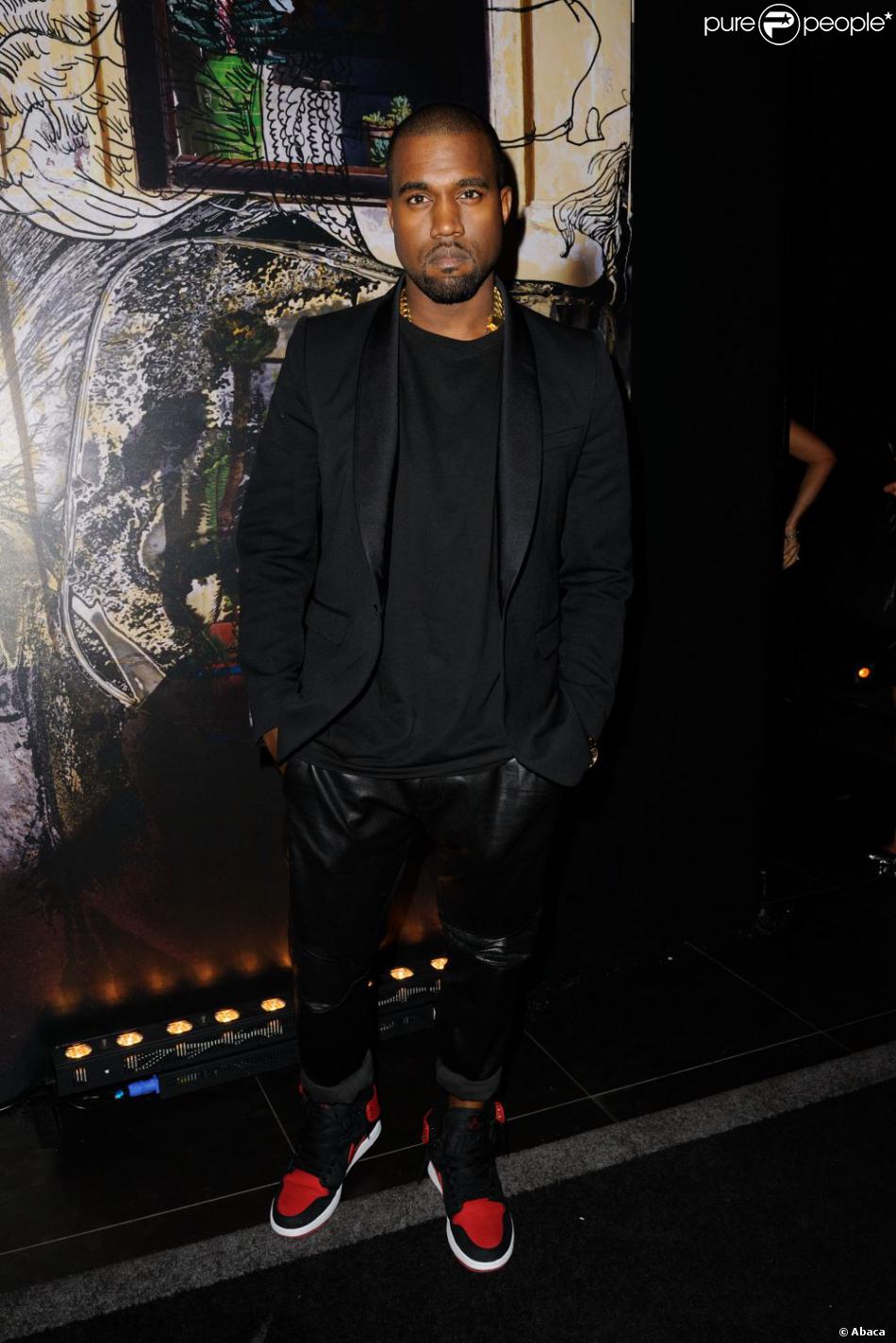 Kanye West assiste à l'afterparty Givenchy à L'Arc. Paris, le 30