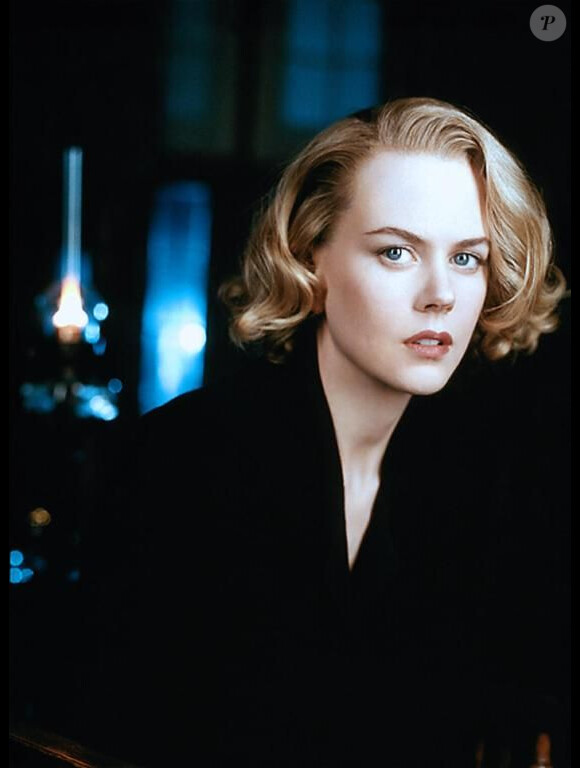 Nicole Kidman dans Les Autres (2001). Une allure de blonde hitchcockienne.