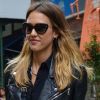 Jessica Alba lookée dans les rues de New York le 3 octobre 2012