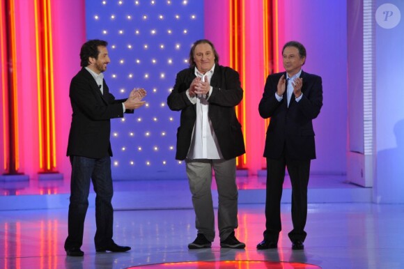 Edouard Baer, Gérard Depardieu et Michel Drucker sur le tournage de l'émission Vivement Dimanche spéciale Astérix et Obélix que diffusera France 2, dimanche 7 octobre 2012.