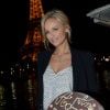 Adriana Karembeu lors de son l'anniversaire, célébré la semaine dernière sur la péniche Maikala face à la Tour Eiffel