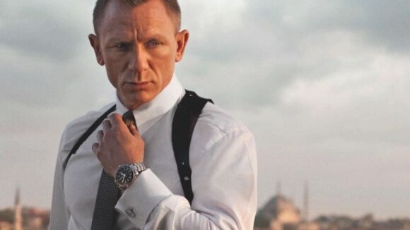 Skyfall : Premier extrait, Daniel Craig explose un train mais reste classe