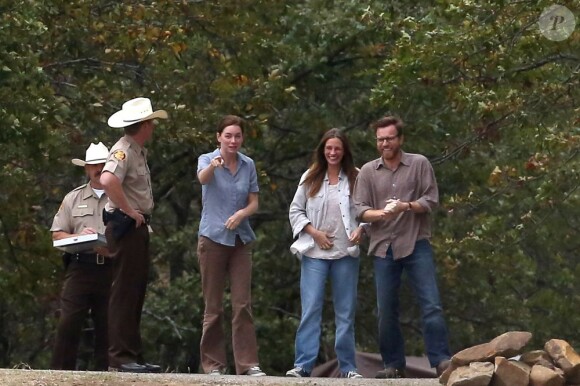 Julia Roberts et Ewan McGregor sur le tournage de August: Osage County, à Bartlesville, le 4 octobre 2012.