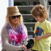 Christina Aguilera se promène dans les rues de Los Angeles avec son petit ami Matthew Rutler, et son fils Max Liron, le samedi 6 octobre 2012.