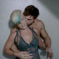 Pink dévoile le clip Try : Un corps à corps passionnel, violent et sensuel