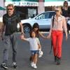 Johnny et Laeticia Hallyday font du shopping avec leurs filles Jade et Joy à Pacific Palisades le 27 Septembre 2012.